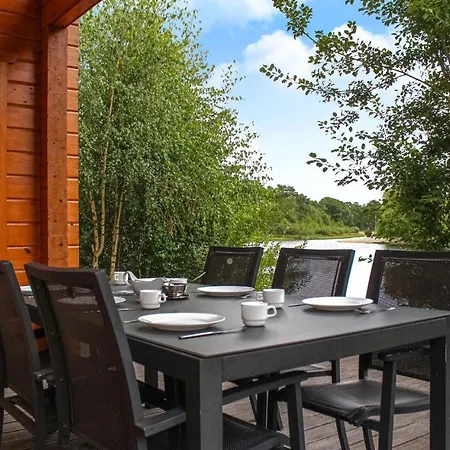 Stunning In With View