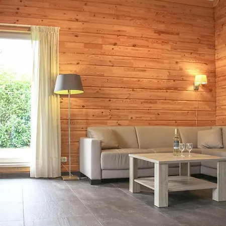 Stunning In With View * Heel