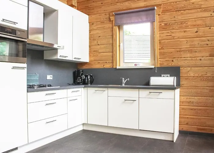 Stunning In With View