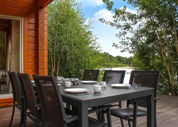 Stunning In With View